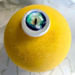 CATS EYE BATH BOMB